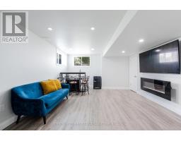 36 - 819 KLEINBURG DRIVE - 32