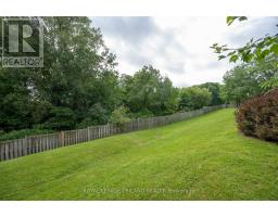 16 - 1502 WARBLER WOODS WALK - 25