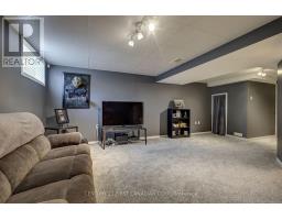 658 NORTH LEAKSDALE CIRCLE - 32