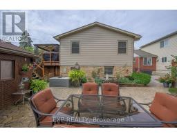 1022 WILLOW DRIVE - 35