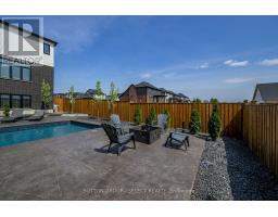 83 DAVENTRY WAY - 34