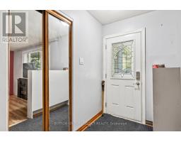 114 ST LAWRENCE BOULEVARD - 5