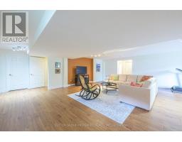 58 - 505 BLUE JAY DRIVE - 32