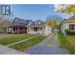 918 WELLINGTON STREET - 4