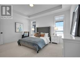 15 - 1080 UPPERPOINT AVENUE - 25
