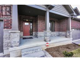 15 - 1080 UPPERPOINT AVENUE - 3