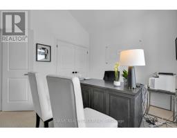 15 - 1080 UPPERPOINT AVENUE - 30