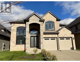 1295 DYER CRESCENT - 1