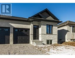 17 JOHN POUND ROAD S - 1