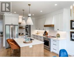 91 ALLISTER DRIVE - 21