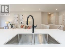 34 - 500 SUNNYSTONE ROAD - 13