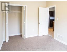 44 ESSEX STREET - 16