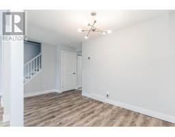 21 - 25 ERICA CRESCENT - 13