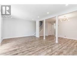 21 - 25 ERICA CRESCENT - 17