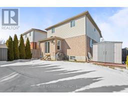 687 SPRUCEWOOD DRIVE - 31