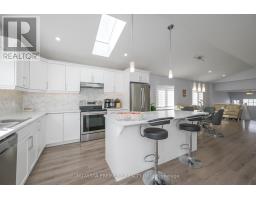 105 GILMOUR DRIVE - 9