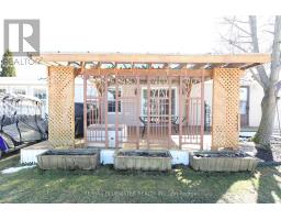 383 AUGUSTA CRESCENT - 38