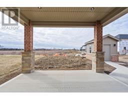 3833 CAMPBELL STREET N - 40