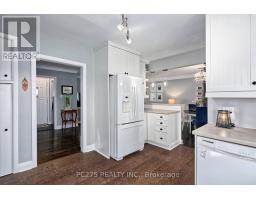 4 LYNDALE AVENUE - 12