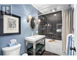 4 LYNDALE AVENUE - 14