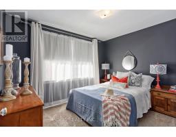 4 LYNDALE AVENUE - 15