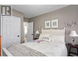 4 LYNDALE AVENUE - 20
