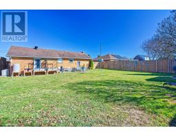 4 LYNDALE AVENUE - 35