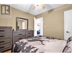 102 SEMENYN AVENUE - 12