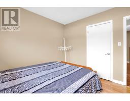 102 SEMENYN AVENUE - 16