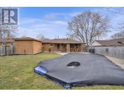 102 SEMENYN AVENUE - 24
