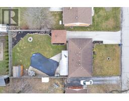 102 SEMENYN AVENUE - 34