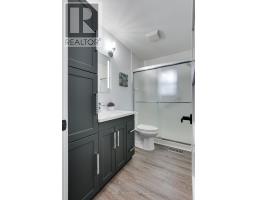 392 BEACHWOOD AVENUE - 22