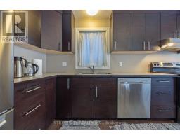 490 PHYLLIS STREET - 8