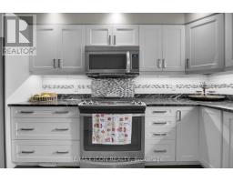 35 - 175 INGERSOLL STREET N - 16