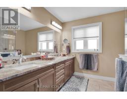 35 - 175 INGERSOLL STREET N - 21