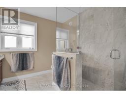 35 - 175 INGERSOLL STREET N - 22
