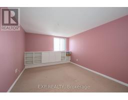 910 - 570 PROUDFOOT LANE - 14