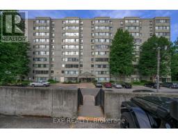 910 - 570 PROUDFOOT LANE - 32