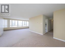 910 - 570 PROUDFOOT LANE - 5