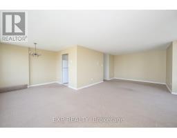 910 - 570 PROUDFOOT LANE - 7