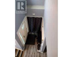 172 OSBORN AVENUE N - 3