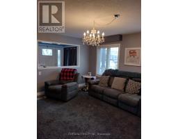 172 OSBORN AVENUE N - 4