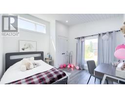 71858 SUNRIDGE CRESCENT - 29