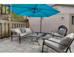 427 EVERGLADE CRESCENT - 2