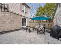 427 EVERGLADE CRESCENT - 3