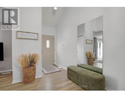 427 EVERGLADE CRESCENT - 7