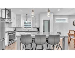 697 BARKER STREET - 7