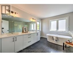 LOT 17 KOWTALUK WAY - 32