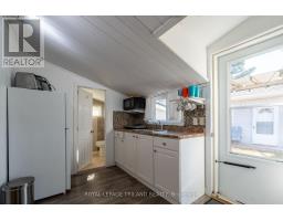 23 QUEENS AVENUE - 10