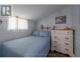 23 QUEENS AVENUE - 11